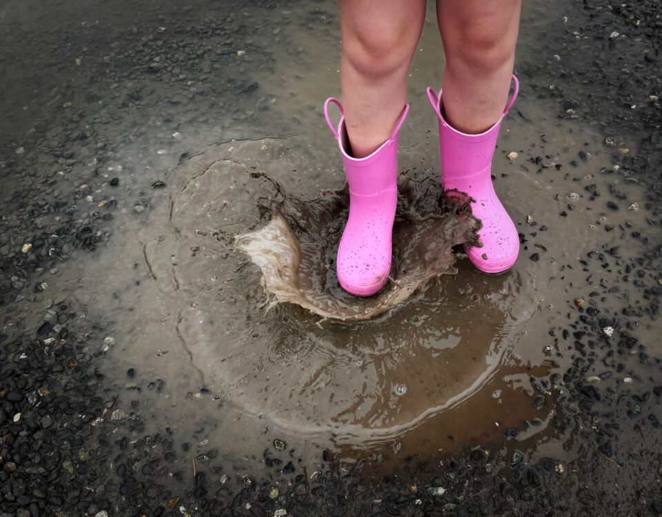 Why Western Washington's Wet Season Puts Extra Stress on Sinking Concrete